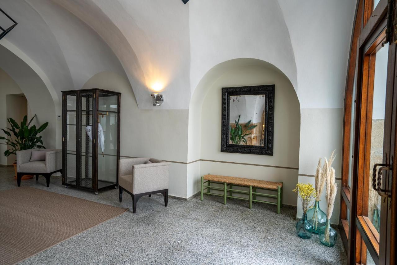 فندق هوسبيس بالاسيو دي أريناليس آند سبا Caces المظهر الخارجي الصورة Interior of the hotel