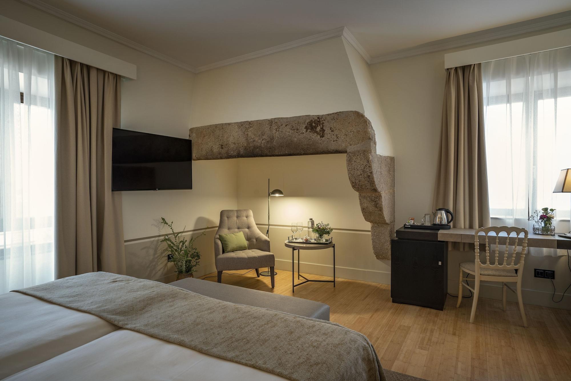 فندق هوسبيس بالاسيو دي أريناليس آند سبا Caces المظهر الخارجي الصورة A room at the hotel