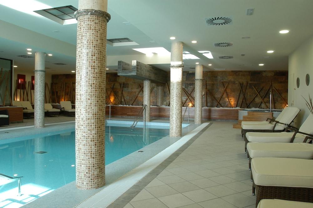 فندق هوسبيس بالاسيو دي أريناليس آند سبا Caces المظهر الخارجي الصورة Spa
